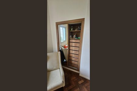 Apartamento para alugar com 83m², 3 quartos e sem vaga Apartamento para alugar com 83m², 3 quartos e sem vagaQuarto
