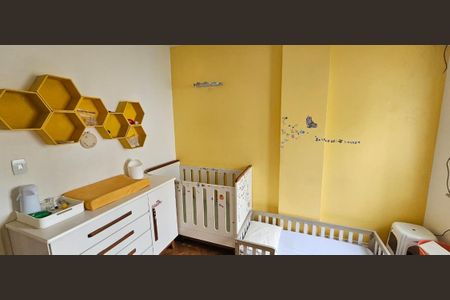Apartamento para alugar com 83m², 3 quartos e sem vaga Apartamento para alugar com 83m², 3 quartos e sem vagaQuarto
