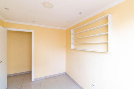 Quarto 1 de apartamento para alugar com 2 quartos, 44m² em Guaratiba, Rio de Janeiro