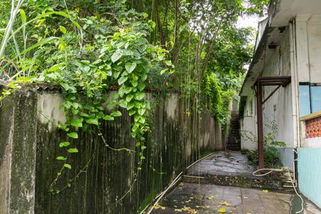 Casa para alugar com 110m², 2 quartos e 1 vagaQuintal