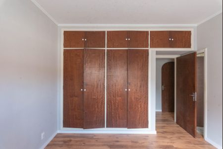 Casa à venda com 213m², 3 quartos e 4 vagasSuíte