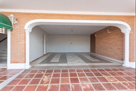 Casa à venda com 213m², 3 quartos e 4 vagasGaragem
