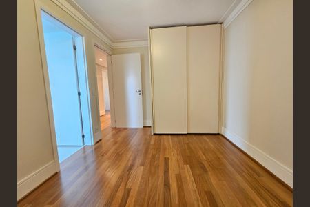 Apartamento à venda com 315m², 5 quartos e 4 vagasSuíte 1