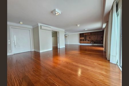 Apartamento à venda com 315m², 5 quartos e 4 vagasSala