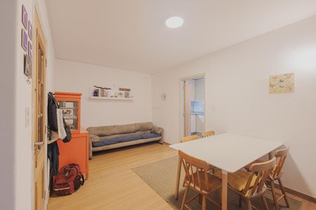 Sala de casa à venda com 3 quartos, 127m² em Vila Madalena, São Paulo