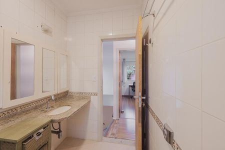 Casa à venda com 127m², 3 quartos e 2 vagas Casa à venda com 127m², 3 quartos e 2 vagasBanheiro