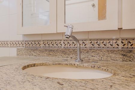 Casa à venda com 127m², 3 quartos e 2 vagas Casa à venda com 127m², 3 quartos e 2 vagasBanheiro