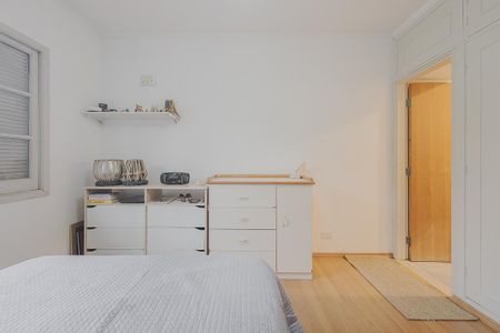 Casa à venda com 127m², 3 quartos e 2 vagas Casa à venda com 127m², 3 quartos e 2 vagasSuíte