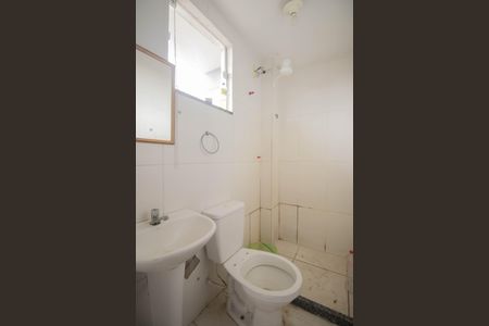 Banheiro de apartamento para alugar com 1 quarto, 33m² em Trindade, São Gonçalo