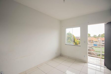 Sala de apartamento para alugar com 1 quarto, 33m² em Trindade, São Gonçalo