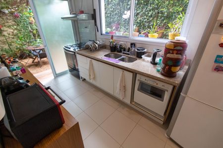 Casa de condomínio à venda com 128m², 3 quartos e 2 vagasCOZINHA