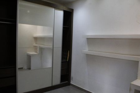 Casa de condomínio à venda com 140m², 3 quartos e 1 vagaQuarto Suíte