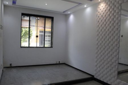 Sala de casa de condomínio à venda com 3 quartos, 140m² em Praça da Bandeira, Rio de Janeiro
