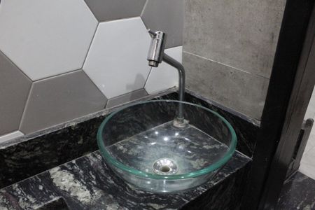 Casa de condomínio à venda com 140m², 3 quartos e 1 vagaLavabo