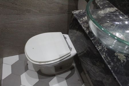 Casa de condomínio à venda com 140m², 3 quartos e 1 vagaLavabo