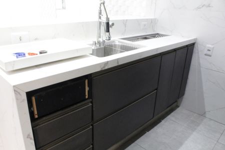 Cozinha de casa de condomínio à venda com 3 quartos, 140m² em Praça da Bandeira, Rio de Janeiro