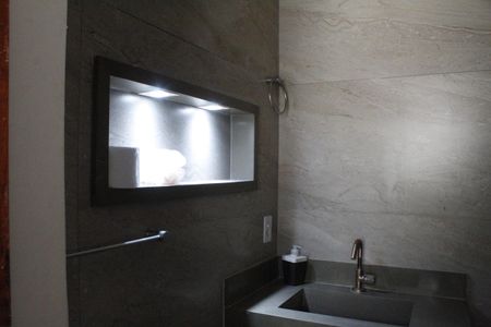 Casa de condomínio à venda com 140m², 3 quartos e 1 vagaBanheiro da Suíte