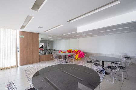 Apartamento à venda com 55m², 2 quartos e 1 vagaÁrea comum