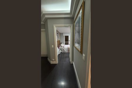 Apartamento à venda com 260m², 4 quartos e 4 vagasCorredor