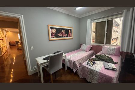 Apartamento à venda com 260m², 4 quartos e 4 vagasQuarto
