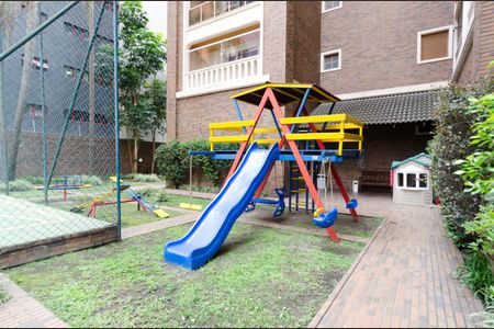 Apartamento à venda com 260m², 4 quartos e 4 vagasPlayground