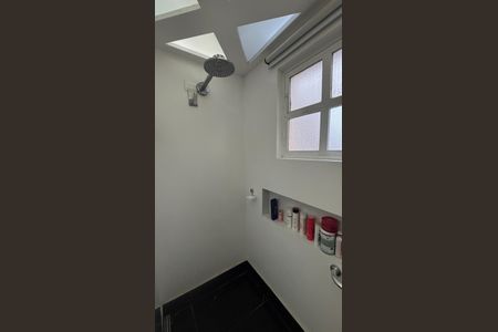 Apartamento à venda com 260m², 4 quartos e 4 vagasBanheiro da Suíte 1