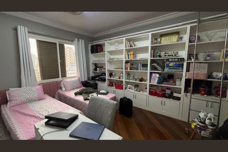 Apartamento à venda com 260m², 4 quartos e 4 vagasQuarto
