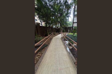 Apartamento à venda com 260m², 4 quartos e 4 vagasRampa - Corrimão