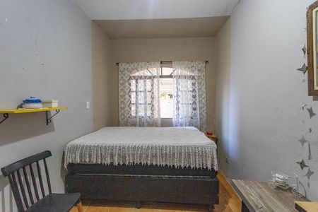 Casa à venda com 207m², 6 quartos e 2 vagas Casa à venda com 207m², 6 quartos e 2 vagasCasa 1 - quarto 1
