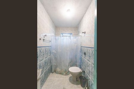 Casa à venda com 207m², 6 quartos e 2 vagas Casa à venda com 207m², 6 quartos e 2 vagasCasa 2 - banheiro