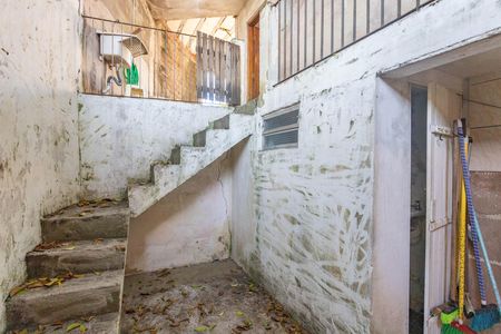 Casa à venda com 207m², 6 quartos e 2 vagas Casa à venda com 207m², 6 quartos e 2 vagasCasa 3 - porão