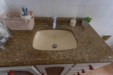 Casa à venda com 207m², 6 quartos e 2 vagas Casa à venda com 207m², 6 quartos e 2 vagasCasa 1 - banheiro 1
