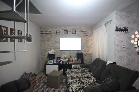Sala de casa para alugar com 4 quartos, 80m² em Cosmorama, Mesquita