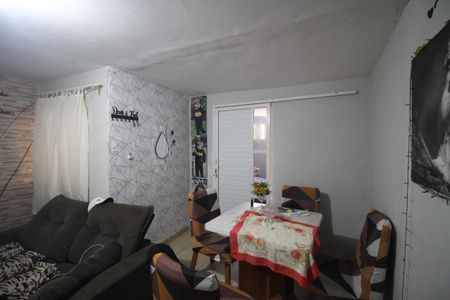 Casa para alugar com 80m², 4 quartos e 1 vagaSala