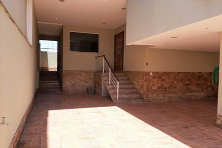 Casa de condomínio à venda com 169m², 4 quartos e 2 vagas1º Pav - Garagem