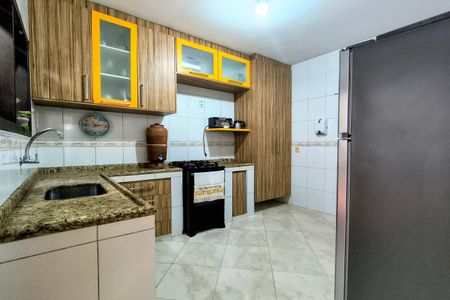 Casa de condomínio à venda com 169m², 4 quartos e 2 vagas1º Pav - Cozinha