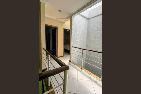 Casa de condomínio à venda com 169m², 4 quartos e 2 vagas2º Pav - Corredor