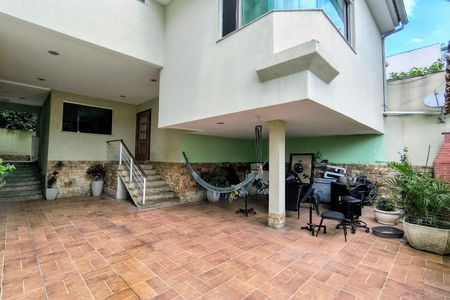 Casa de condomínio à venda com 169m², 4 quartos e 2 vagas1º Pav - Garagem e Quintal