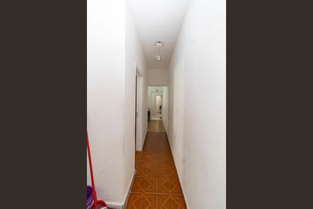 Casa à venda com 200m², 3 quartos e 2 vagasCorredor - Quartos