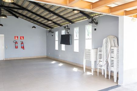 Apartamento para alugar com 44m², 2 quartos e 1 vagaÁrea comum - Salão de festas