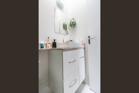 Casa de condomínio à venda com 110m², 3 quartos e 2 vagas Casa de condomínio à venda com 110m², 3 quartos e 2 vagasBanheiro 2