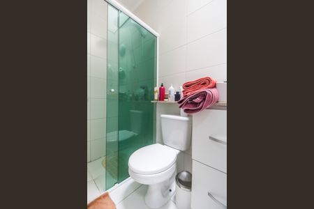 Casa de condomínio à venda com 110m², 3 quartos e 2 vagas Casa de condomínio à venda com 110m², 3 quartos e 2 vagasBanheiro 2