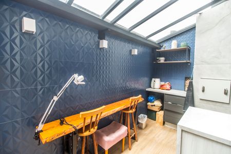 Casa de condomínio à venda com 110m², 3 quartos e 2 vagas Casa de condomínio à venda com 110m², 3 quartos e 2 vagasÁrea gourmet