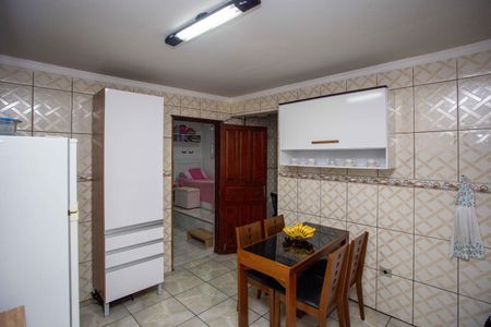 Casa à venda com 250m², 10 quartos e 3 vagasCozinha Casa 3