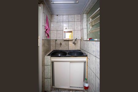 Casa à venda com 250m², 10 quartos e 3 vagasBanheiro Casa 1