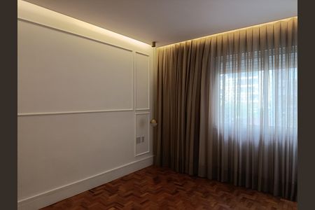Apartamento à venda com 148m², 3 quartos e 1 vaga Apartamento à venda com 148m², 3 quartos e 1 vagaSuíte