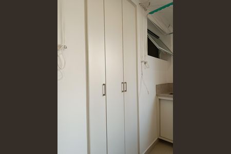 Apartamento à venda com 148m², 3 quartos e 1 vaga Apartamento à venda com 148m², 3 quartos e 1 vagaÁrea de serviço
