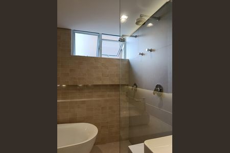 Apartamento à venda com 148m², 3 quartos e 1 vaga Apartamento à venda com 148m², 3 quartos e 1 vagaBanheiro da Suíte