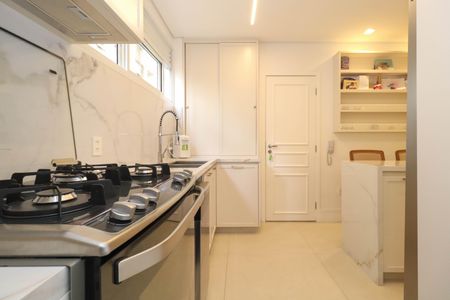 Apartamento para alugar com 148m², 4 quartos e 1 vaga Apartamento para alugar com 148m², 4 quartos e 1 vagaCozinha