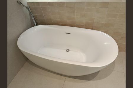 Apartamento à venda com 148m², 3 quartos e 1 vaga Apartamento à venda com 148m², 3 quartos e 1 vagaBanheiro da Suíte